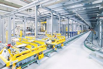 Schaeffler: Transporte de palets con vehículos eléctricos guiados por raíles 