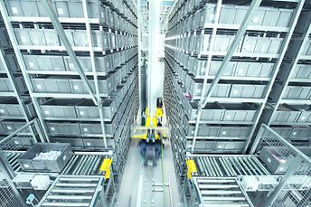 Schäfer Miniload Crane - Stroage and Retrieval Machine for totes, cartons and trays