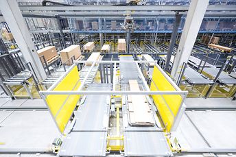 SSI Flat Pack Picking - lapos áruk komissiózása transzfer kocsikkal