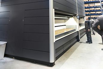 Lagerlift SSI LOGIMAT mit einer Höhe 7,5 m