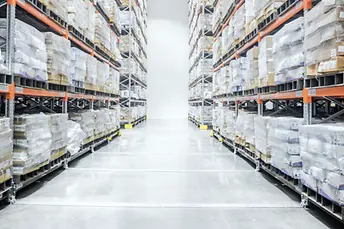 07_ABU_mobile-pallet-racks_aisle2
