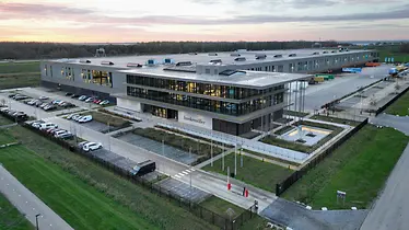 012_building_outside